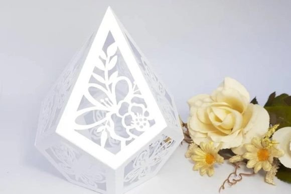 Evaluating the Butterfly and Roses Candy Holder Centerpiece for Modern Celebrations